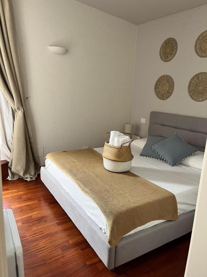 Apulia Journey - Manzoni 11 Hotel Bari Luaran gambar