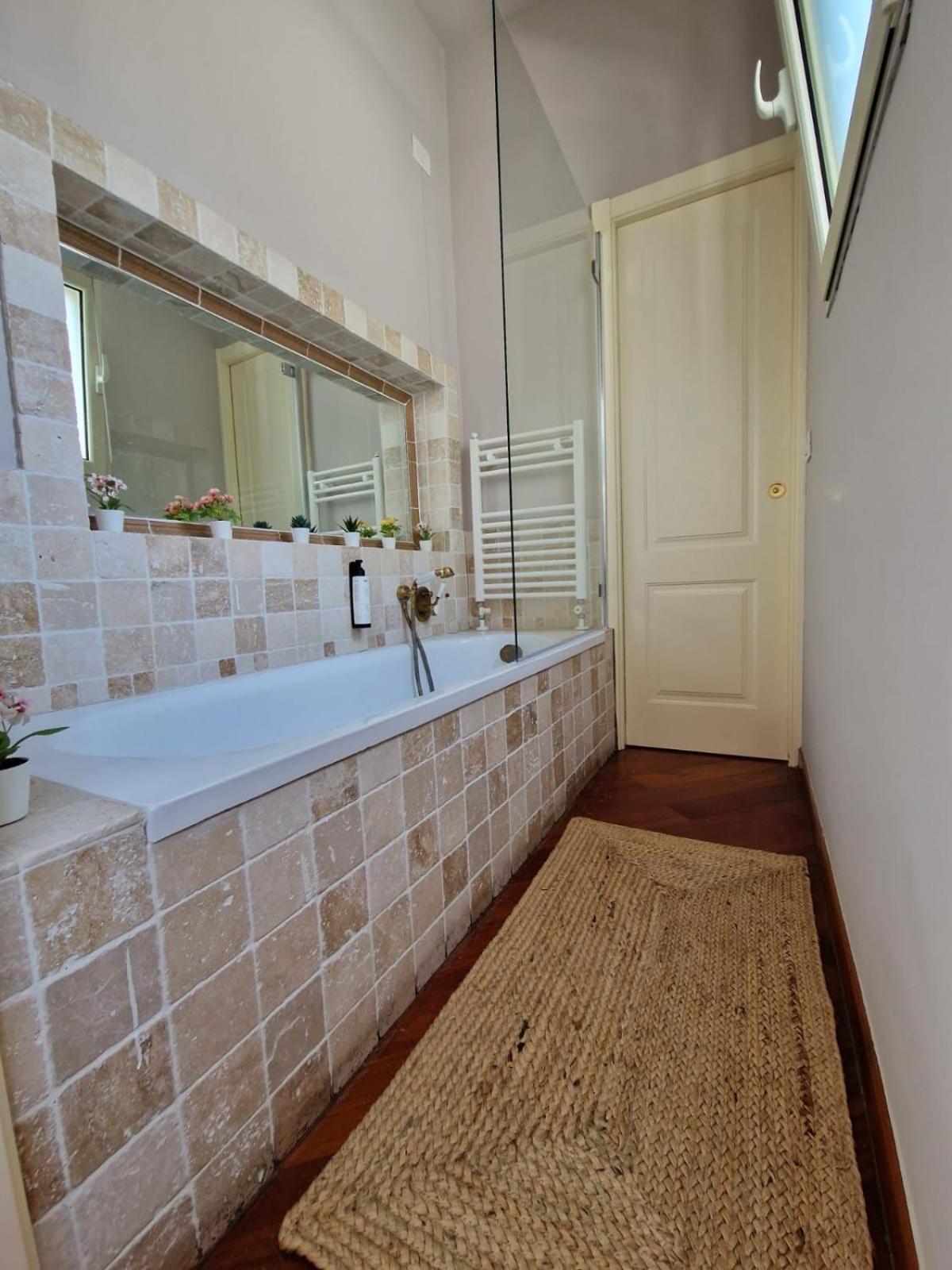 Apulia Journey - Manzoni 11 Hotel Bari Luaran gambar