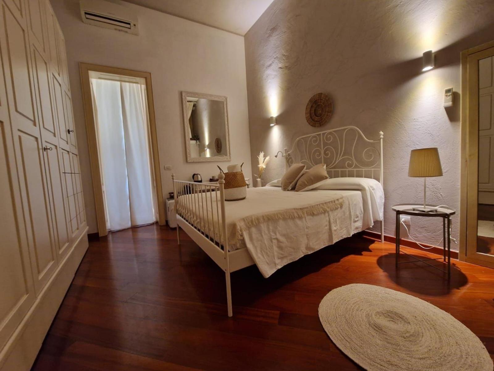 Apulia Journey - Manzoni 11 Hotel Bari Luaran gambar